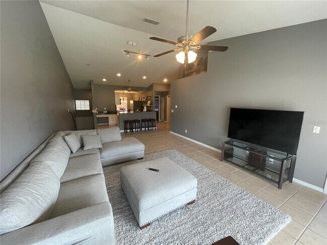 Building Photo - 5406 Admiral Way
