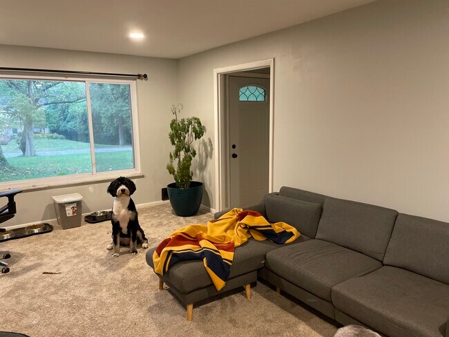 Foto del edificio - 6024 Linton Ln