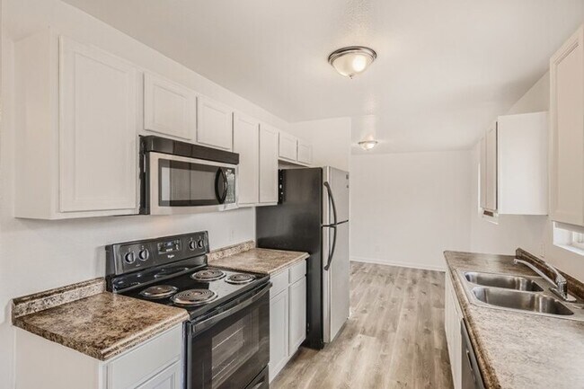 Building Photo - 14 Jewel Avenue, Colorado Springs, CO, 80906
