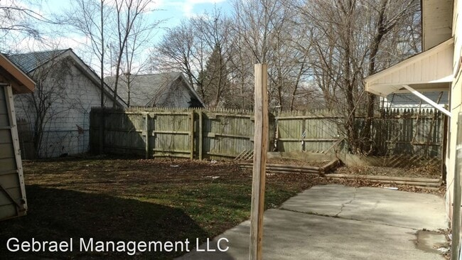 Building Photo - 4373 Corunna Rd