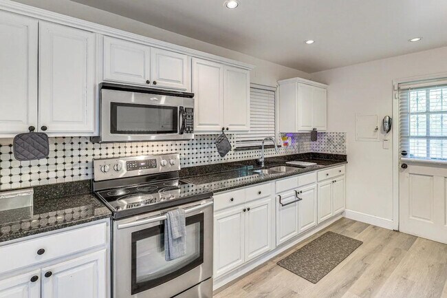 Foto del edificio - 3960 NW 189th Terrace
