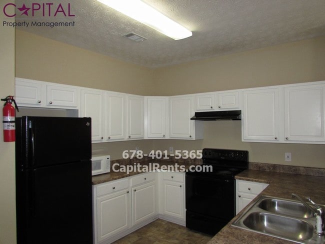 Building Photo - 4062 Robin Cir