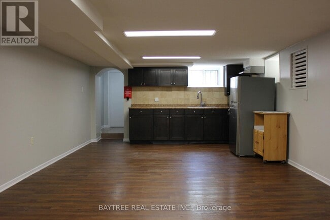 Building Photo - 57 Carus Ave