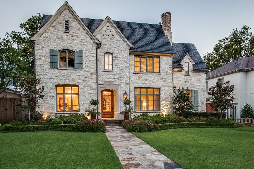 Foto principal - 3405 Marquette St