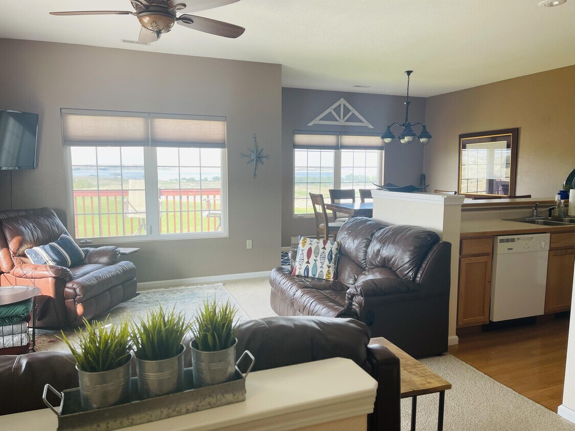 833 W Lakeview Rd, Brule, NE 69127 Townhome Rentals in Brule NE