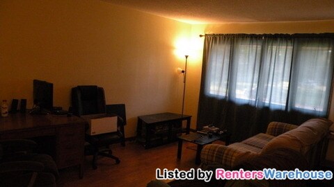 Foto del edificio - 717 Circle Dr