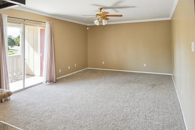 Building Photo - 5005 Georgi Ln