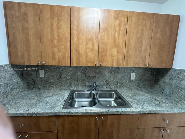 Photo - 1100 SW 36th Ct Apartment