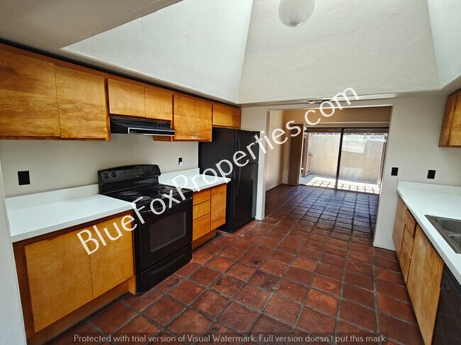 Foto del edificio - 5867 E Paseo Cimarron