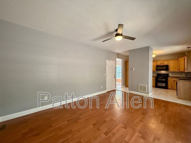 Building Photo - 52 Winterwind Dr