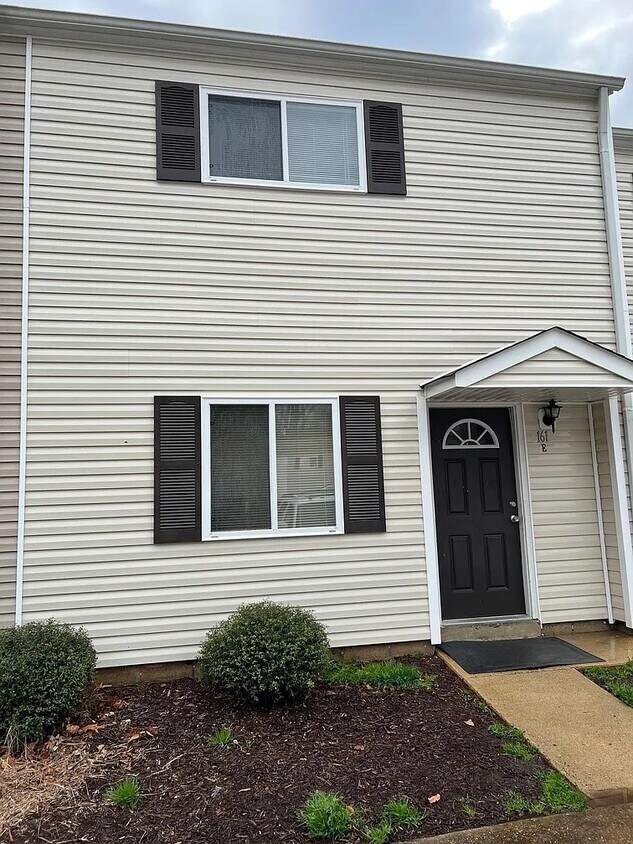 161 Delmar Ln, Newport News, VA 23602 Townhome Rentals in Newport