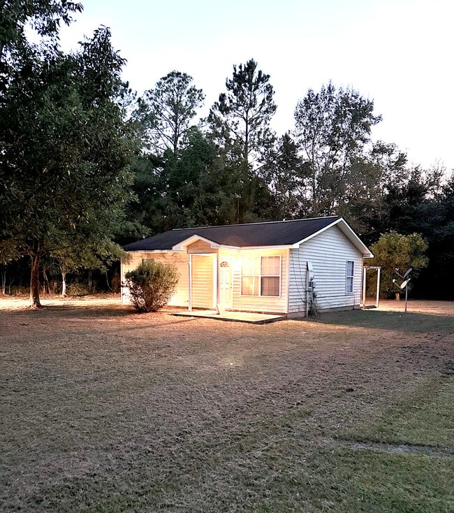 Building Photo - 10009 Flintridge Dr