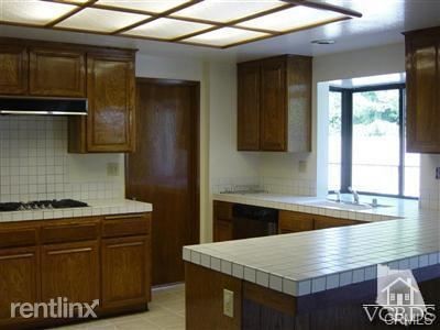 Foto del edificio - 3710 Sunset Knolls Dr