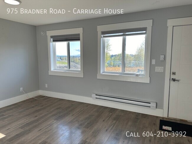 Photo du bâtiment - Carriage House-Utilities Included
