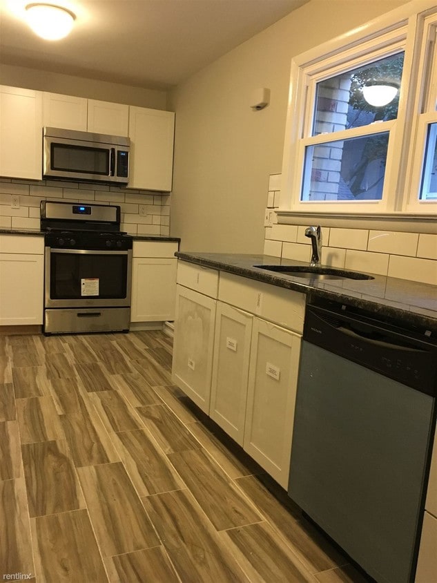 372 Central Ave, East Rutherford, NJ 07073 Condo for Rent in East