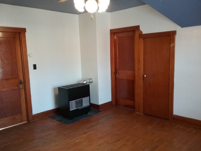 Foto del edificio - 817 W Spencer St