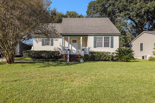 Building Photo - 1258 Driftwood Dr