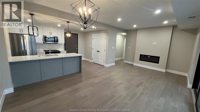 Photo du bâtiment - 140 Main St E