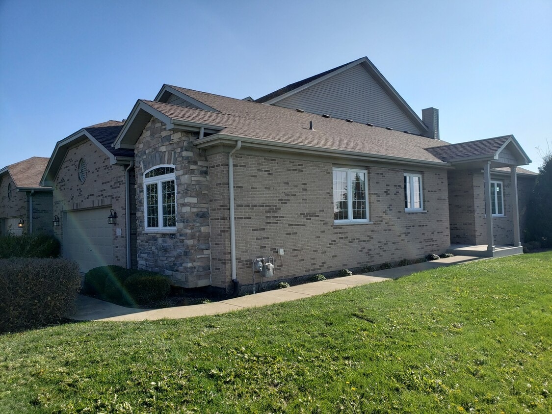 25 Olympus Dr, Tinley Park, IL 60477 Townhome Rentals in Tinley Park