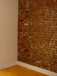Primary Photo - 424 E 9th St