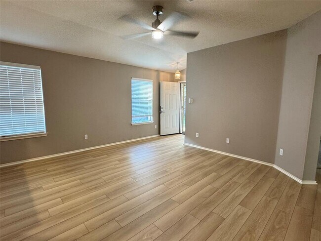 Foto del edificio - 1007 Barclay Dr