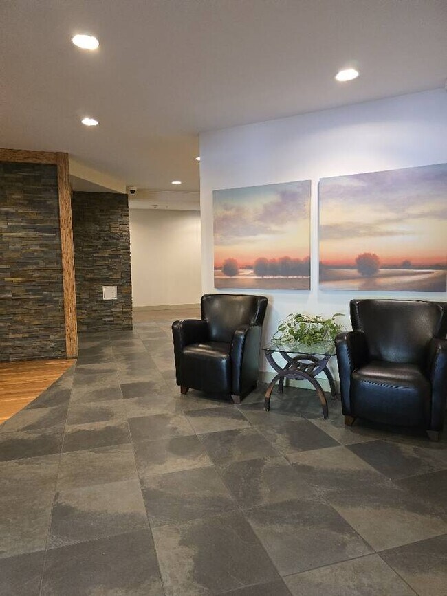 Photo du bâtiment - 11950 Harris Rd