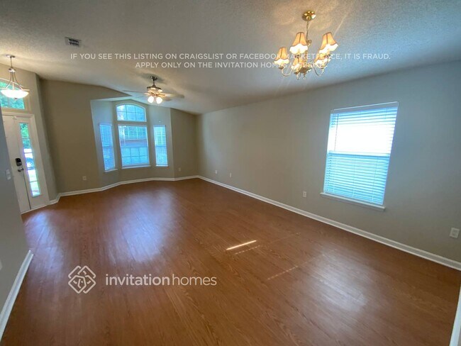 Foto del edificio - 1807 Moss Creek Dr