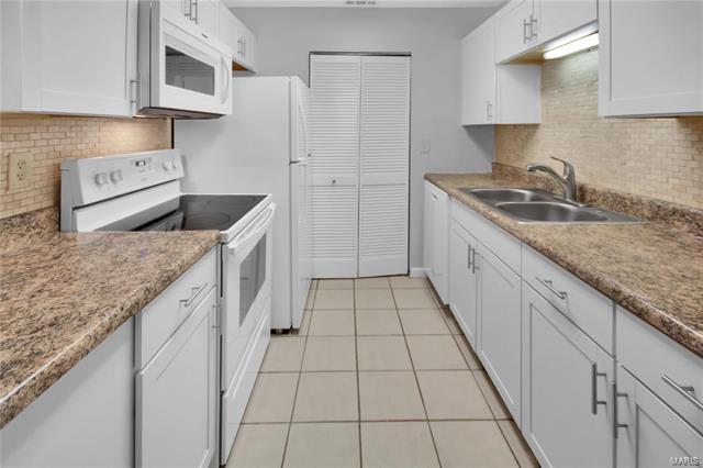 Foto del edificio - 17050 Sandalwood Creek Dr
