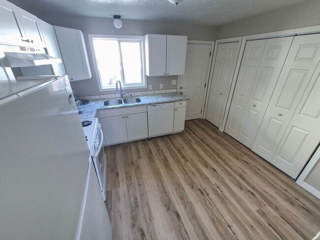 Foto del edificio - 515-545-545 22nd St SE
