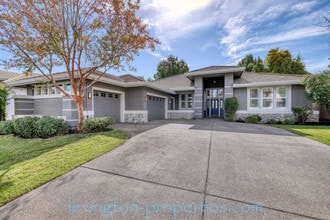 Building Photo - 2030 Blackheath Ln