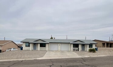 Building Photo - 3171 Sombrero Dr