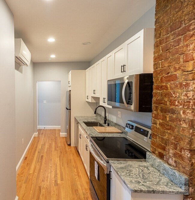 Foto del edificio - 79 Fort Ave