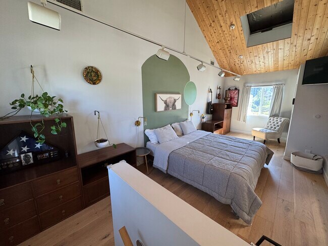 Foto del edificio - 22120 Rolling Ridge Dr