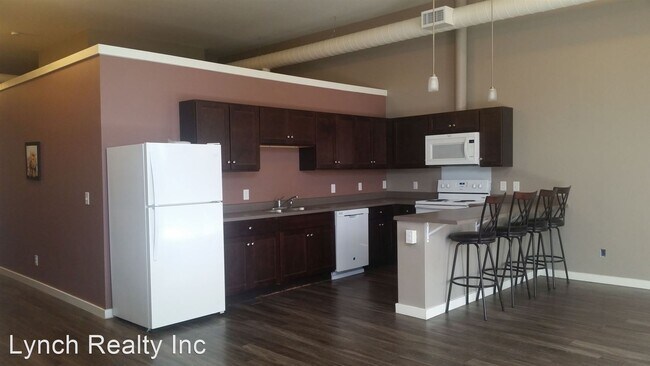 Foto del edificio - 2 br, 1 bath House - 106 1/2 S Washington St