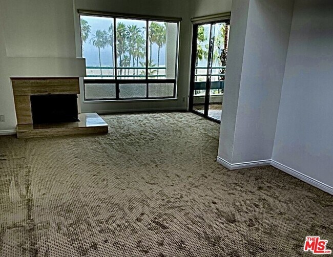 Building Photo - 110 Ocean Park Blvd