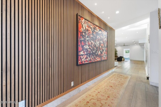 Building Photo - 3112 E Palo Verde Dr