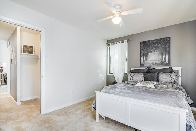 Building Photo - Meadowbrook Run