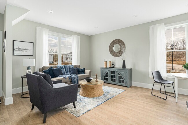 Foto del edificio - 50 Hopkins Ln