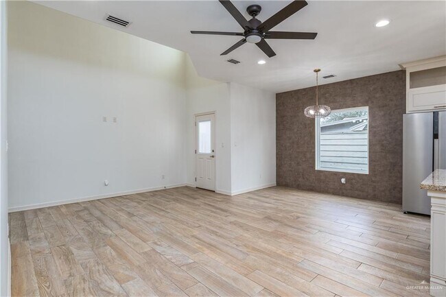 Foto del edificio - 23 Sunset Dr