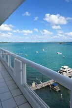 Building Photo - 1717 N Bayshore Dr