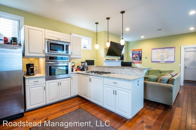 Building Photo - 3 br, 2 bath House - 201 Rutledge Ave