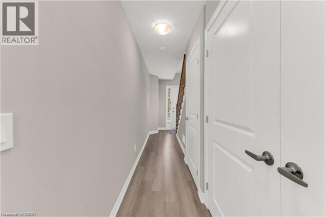 Photo du bâtiment - 19 Picardy Dr