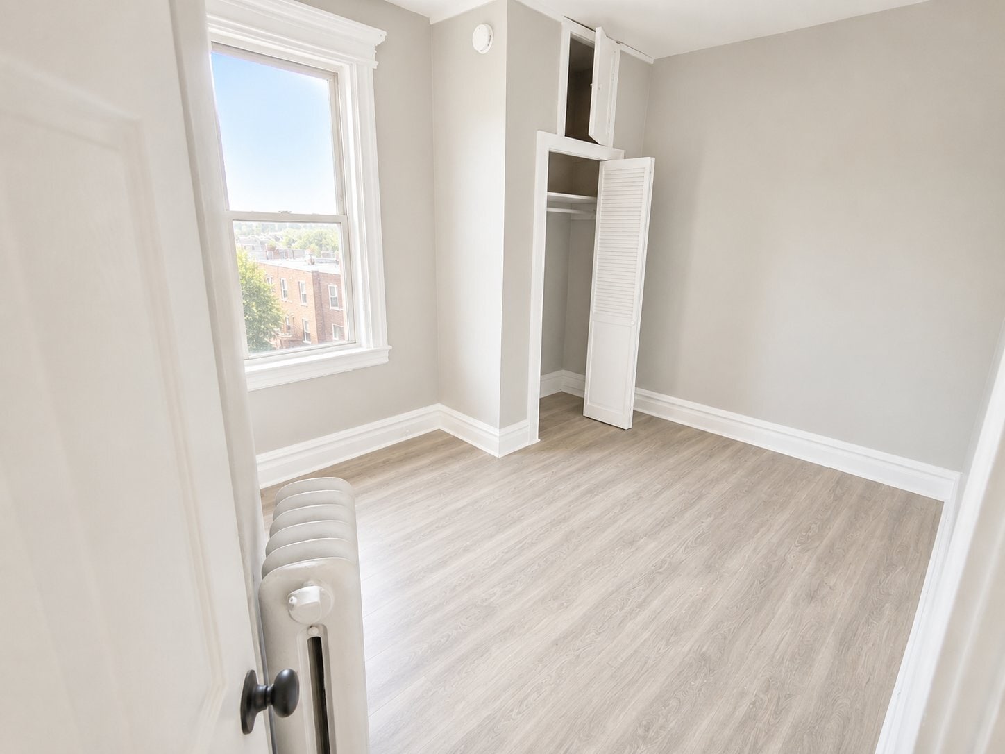 3 Bedrooms at 49 Norwood Street #2, Newark NJ — photo 5