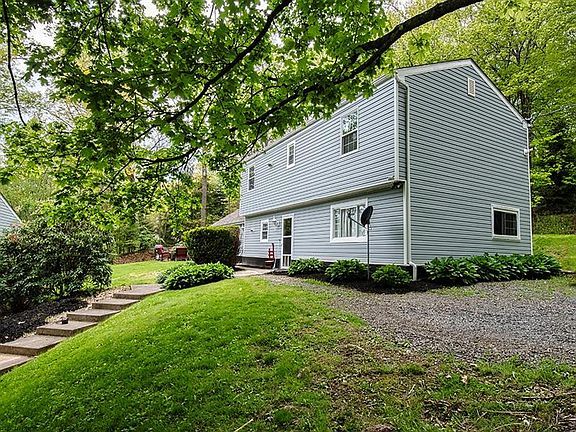 Building Photo - 116 Hickory Hill Ln