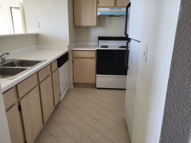 Building Photo - 8101 W FLAMINGO Rd