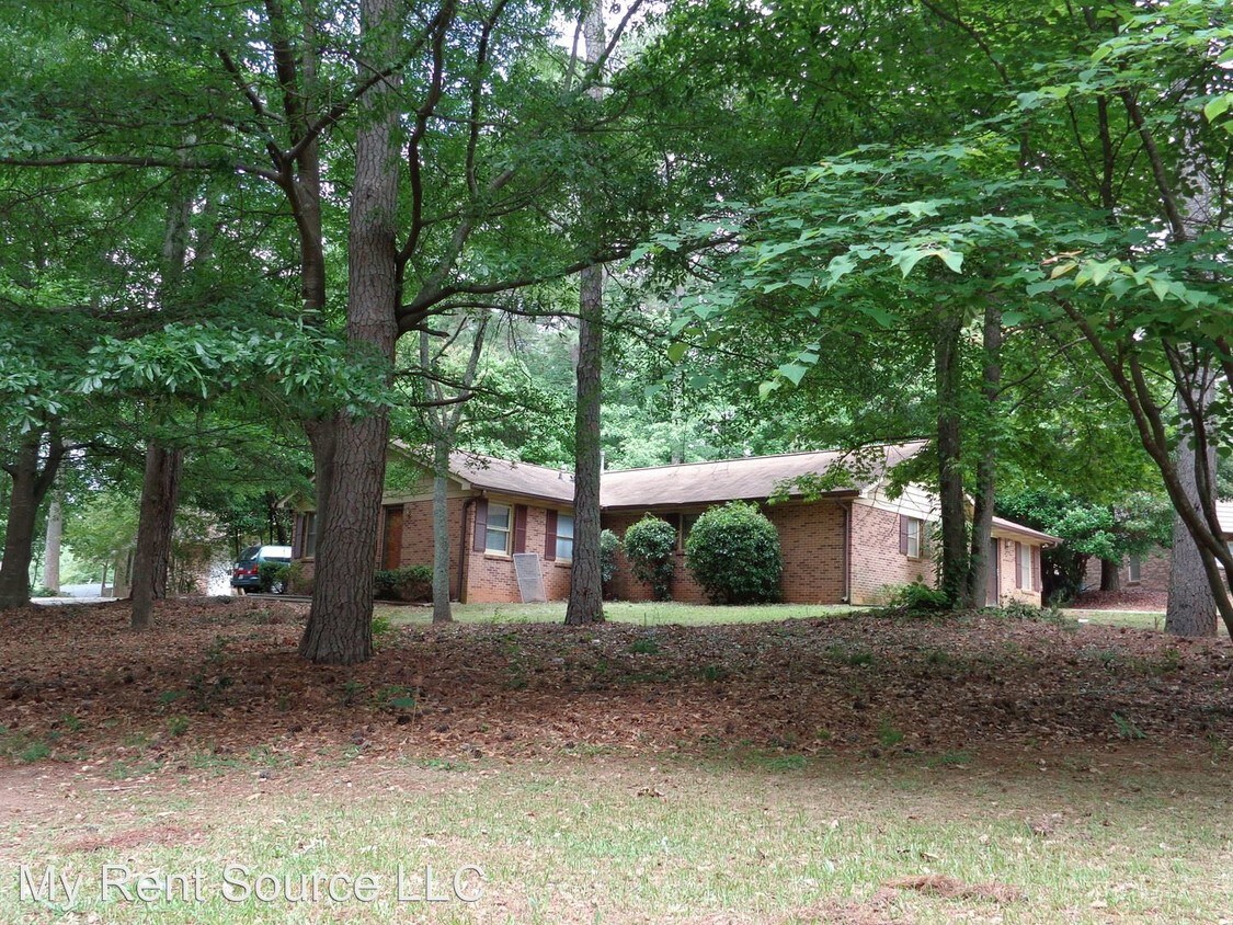 Primary Photo - 5435 Allen Woods Dr