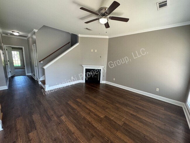 Building Photo - 304 Shumard Cove