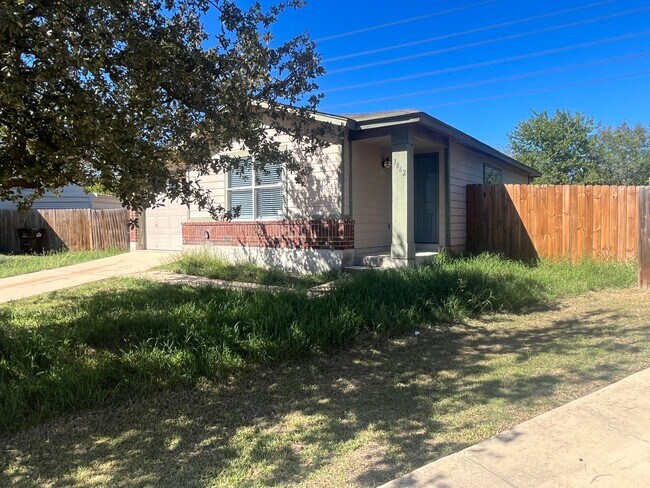 Foto del edificio - 3862 Candleglenn