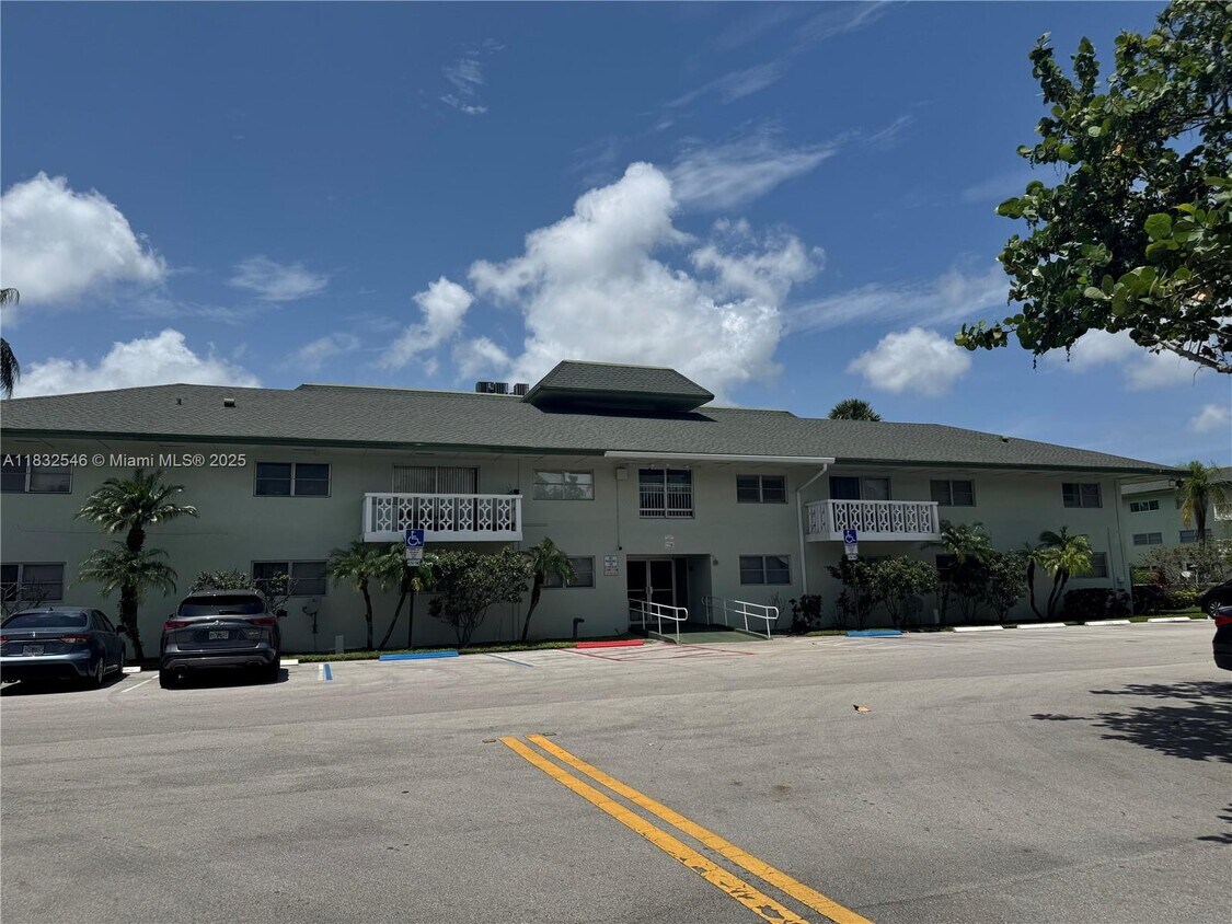 Primary Photo - 4200 NW 3rd Ct