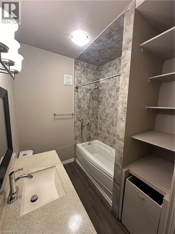 Photo du bâtiment - 50 Wellington St